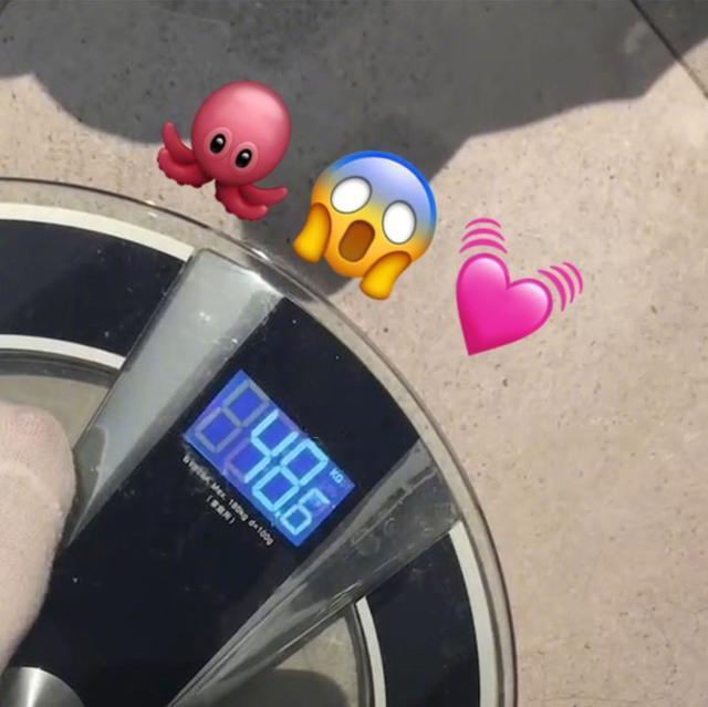 女明星们好卷！张天爱张靓颖用体重数字打招呼