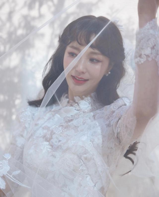 宋仲基给她婚礼当司仪？