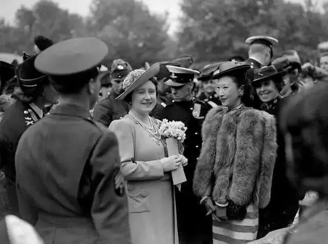 首富之女，毁于爱情