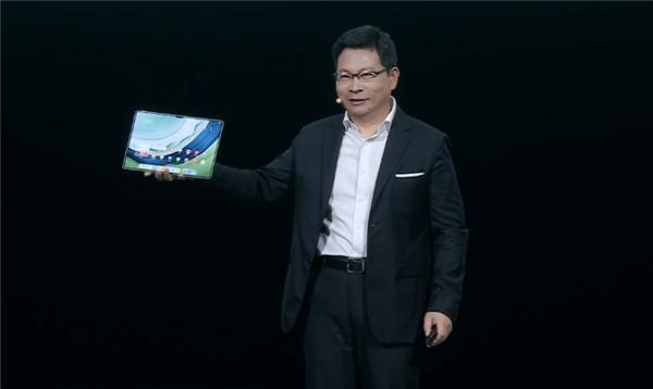 比iPad Pro轻多了！华为MatePad Pro 13.2亮相：全球最薄无边大平板