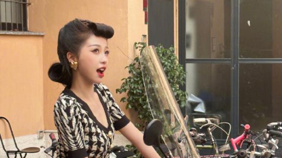 天啊，这两位还能救一救吗？