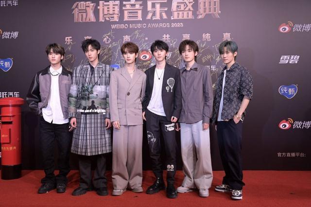 2023微博音乐盛典举行 莫文蔚王嘉尔等亮相红毯星光熠熠