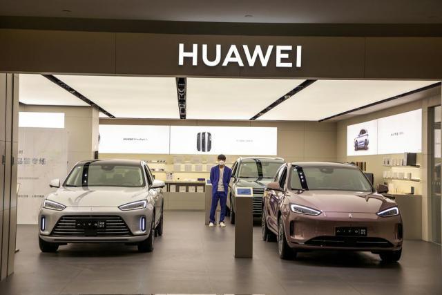 华为、理想“恩怨录”：线上隔空互怼、购问界M7“报销”理想定金？