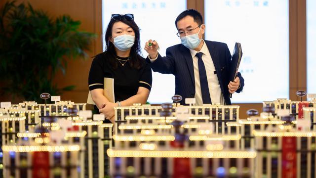 北京链家下调中介费率，其他中介会跟牌吗？