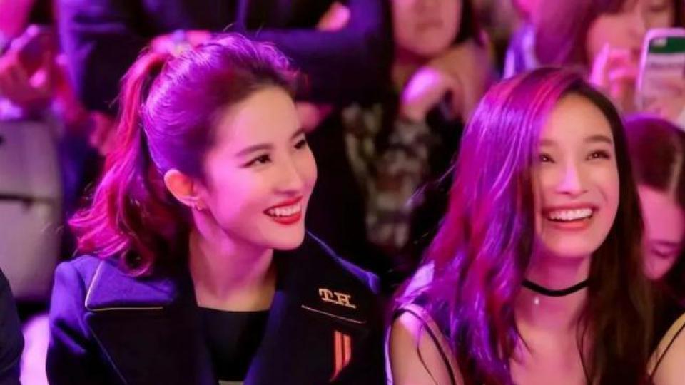 当刘亦菲和倪妮站在一起，我才明白什么叫气质和骨相