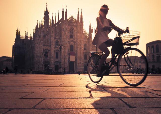 “自行车界特斯拉”破产，雅迪、九号该怎么办？