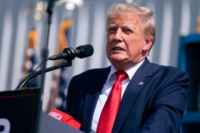 特朗普辣评UAW罢工：协议无关紧要 反正两年后这些车企都将被淘汰