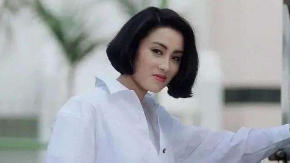 55岁张敏近照曝光：这些年，她到底经历了什么？