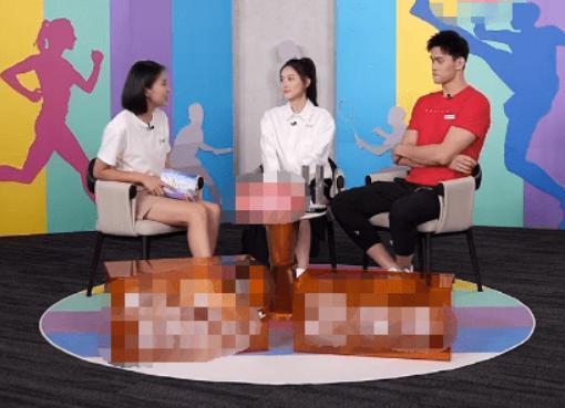 孙杨泪洒直播间，渴望进赛场却无奈，老婆在一旁超心疼