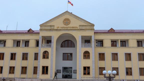 倒计时！美国政府关门危机又来，众议院投票通过：国防部长工资从22万降至1美元