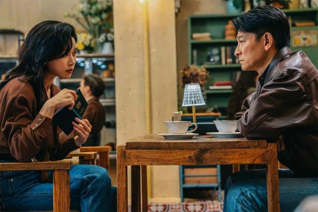 让四个大佬衬她，这恶女来头不小