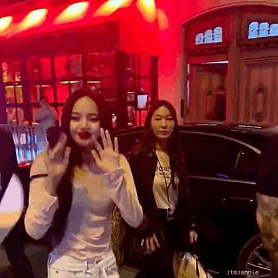 Lisa和疯马秀“罗生门”