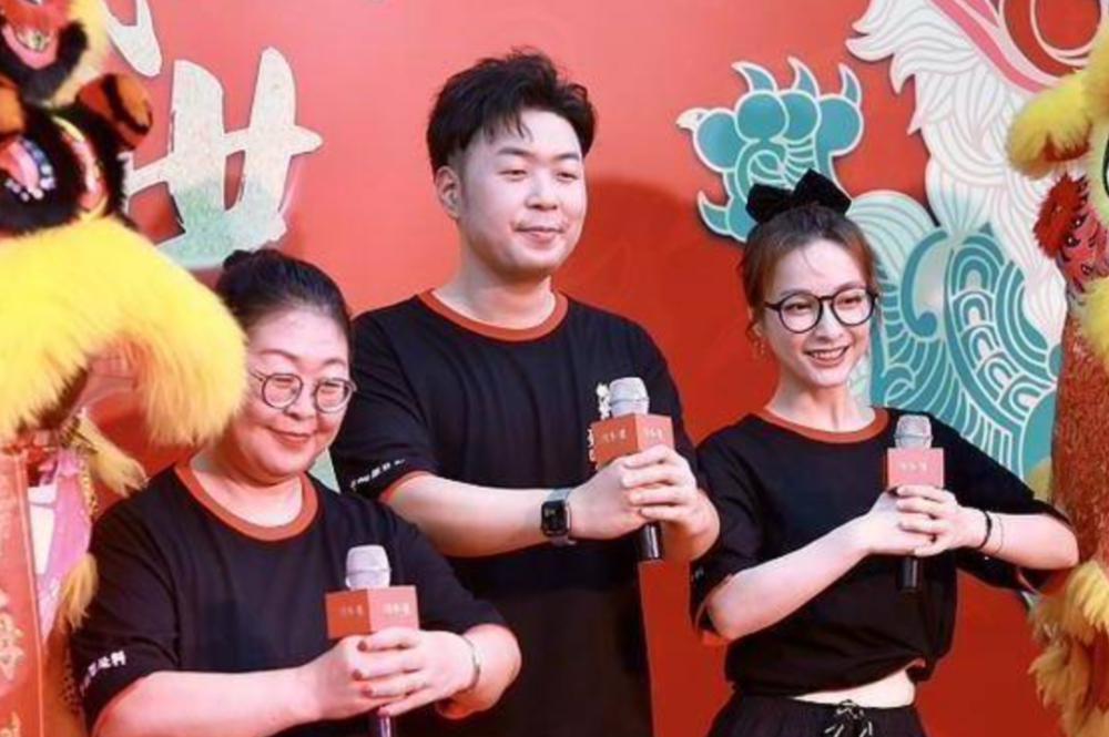 同是女闺蜜，何炅对待李湘和谢娜的态度，为何截然不同？