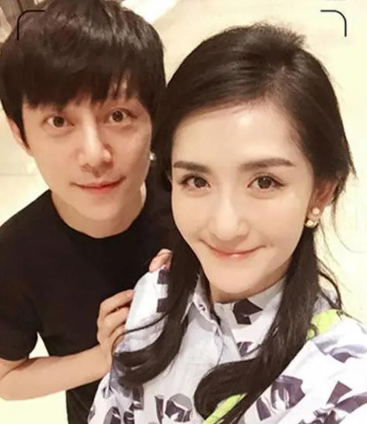 同是女闺蜜，何炅对待李湘和谢娜的态度，为何截然不同？