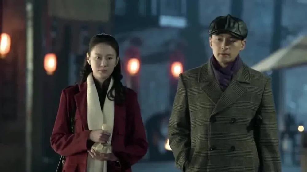 八年后《伪装者》女主发文,再提被胡歌砸伤事件,是有意还是无心