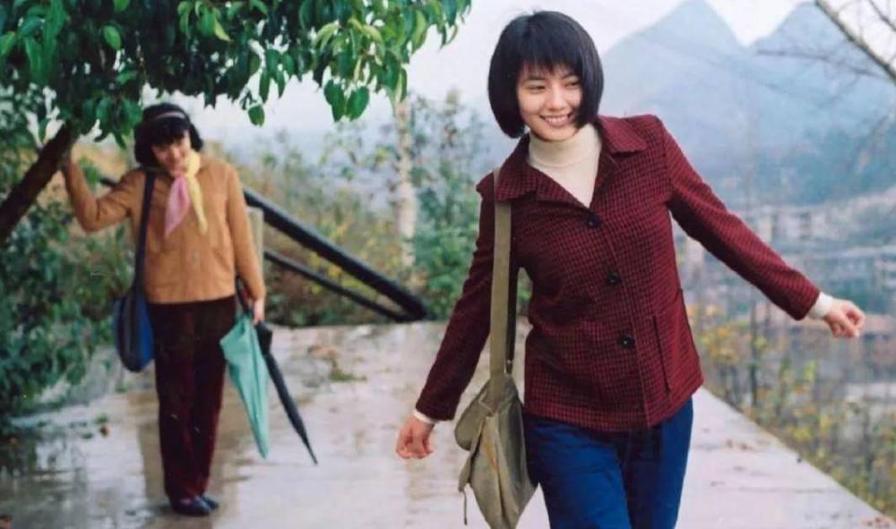 高圆圆：一年没新作，却总在风口浪尖？远离内卷，活得很甜