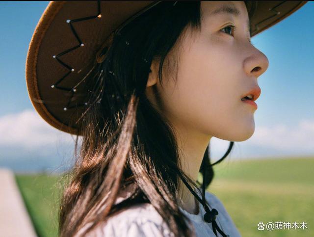 徐娇质疑Lisa疯马秀遭攻击，比基尼照被传到外网，评论区全是辱骂