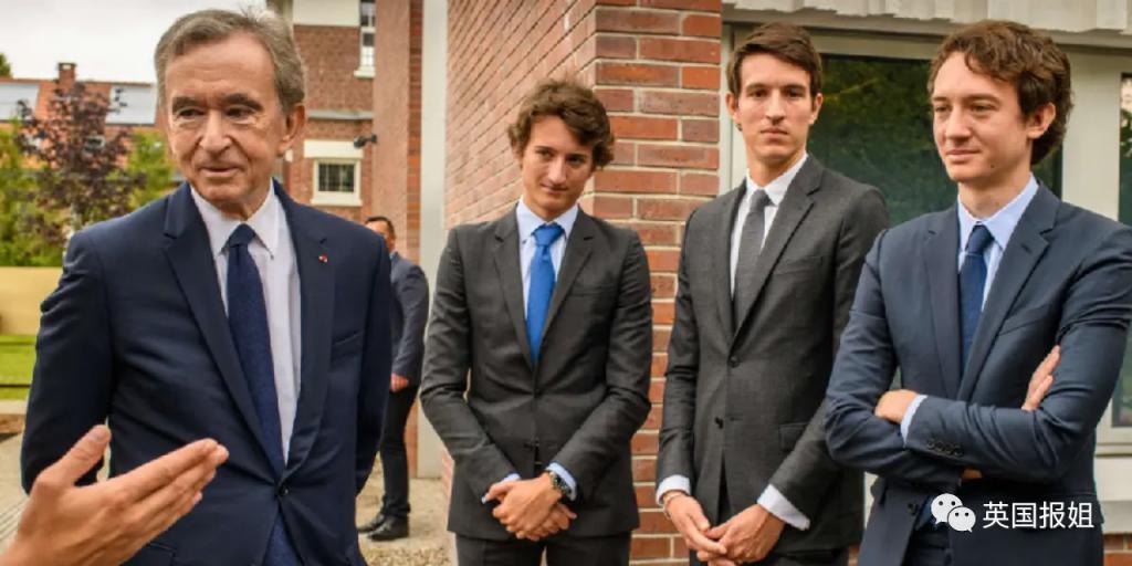 Lisa疯马秀刚跳完，绯闻男友家就曝丑闻？LV家族最近瓜太多！