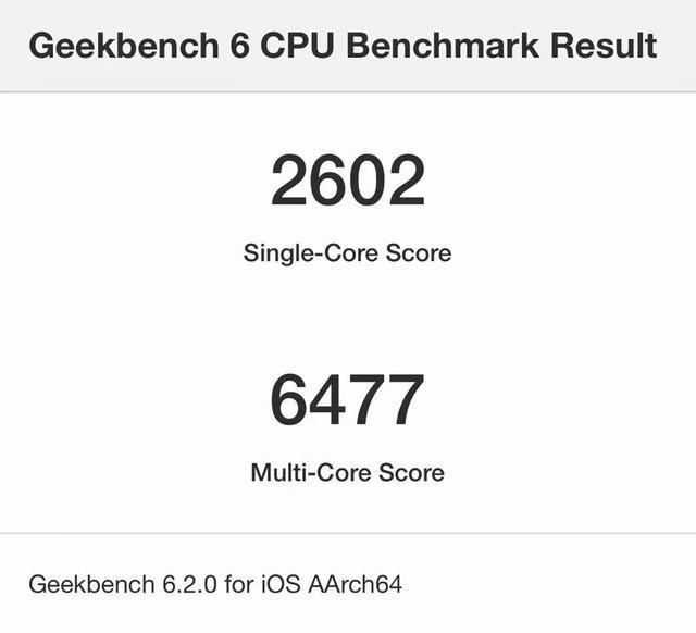 iPhone 15/15 Pro体验对比 别为了2000委屈自己