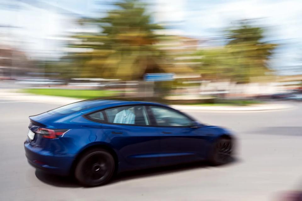 马斯克真能拯救世界？不要继续被他骗了，看看他给地球带来的污染吧