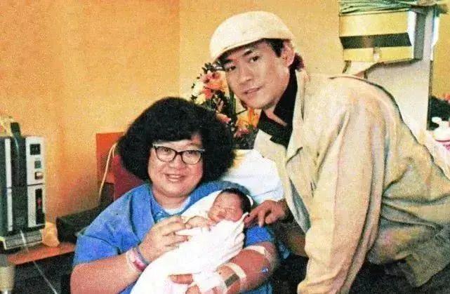 郑少秋大女儿美国自杀身亡，现任太太官晶华百字交代最新情况