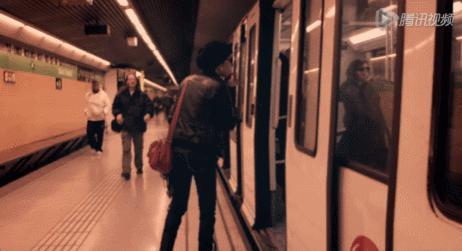 快去看，这才是国庆档必刷的一部片！