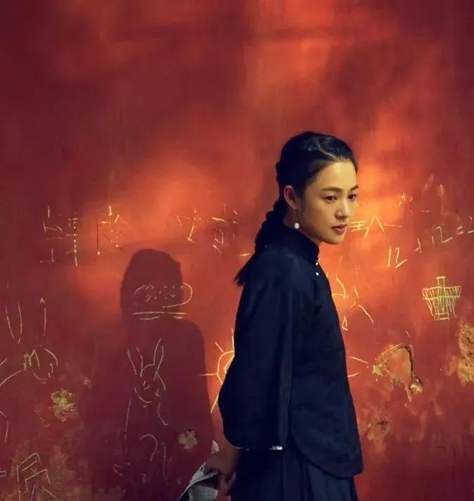 怎么十年过去了，还在跟风学她？