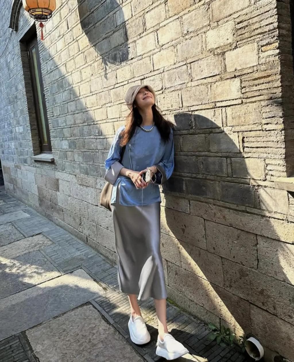 怎么十年过去了，还在跟风学她？