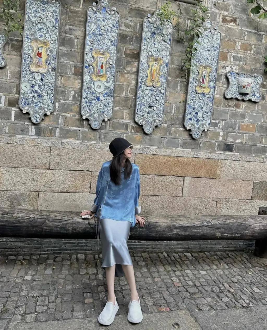 怎么十年过去了，还在跟风学她？