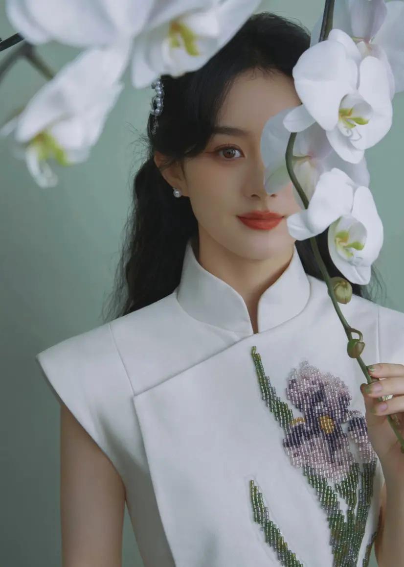 怎么十年过去了，还在跟风学她？