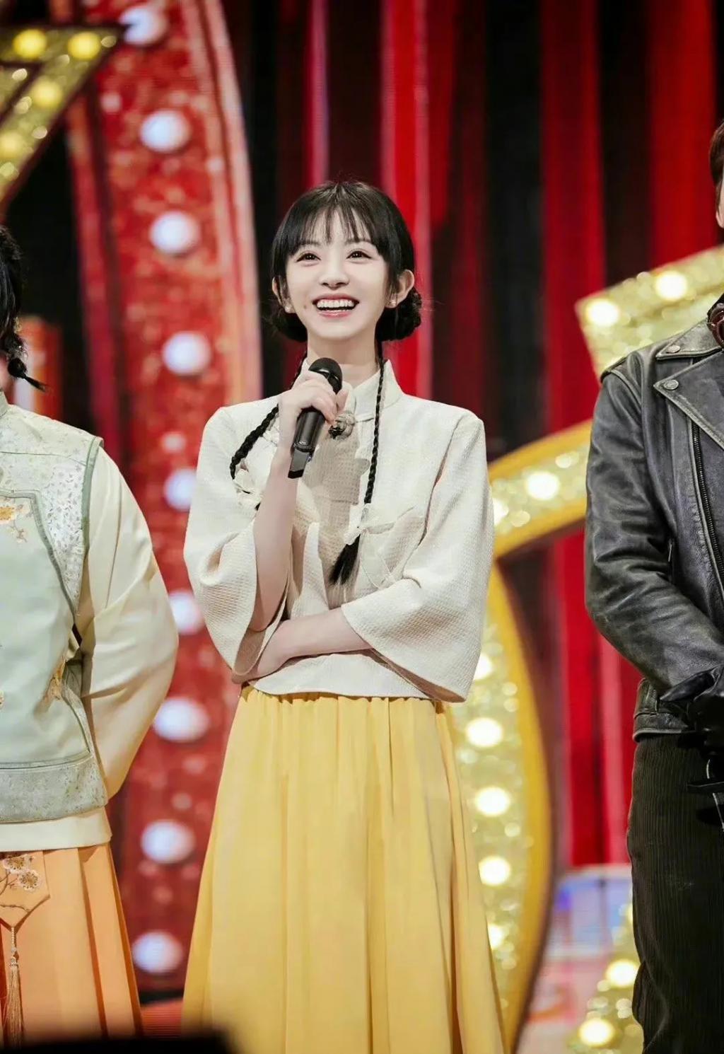 怎么十年过去了，还在跟风学她？