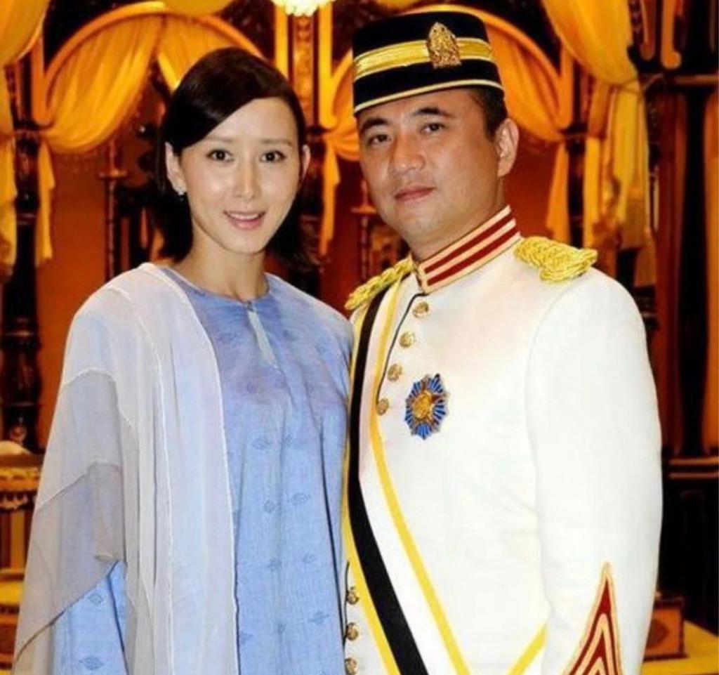 恭喜啊！世纪大婚礼，半个娱乐圈羡慕！