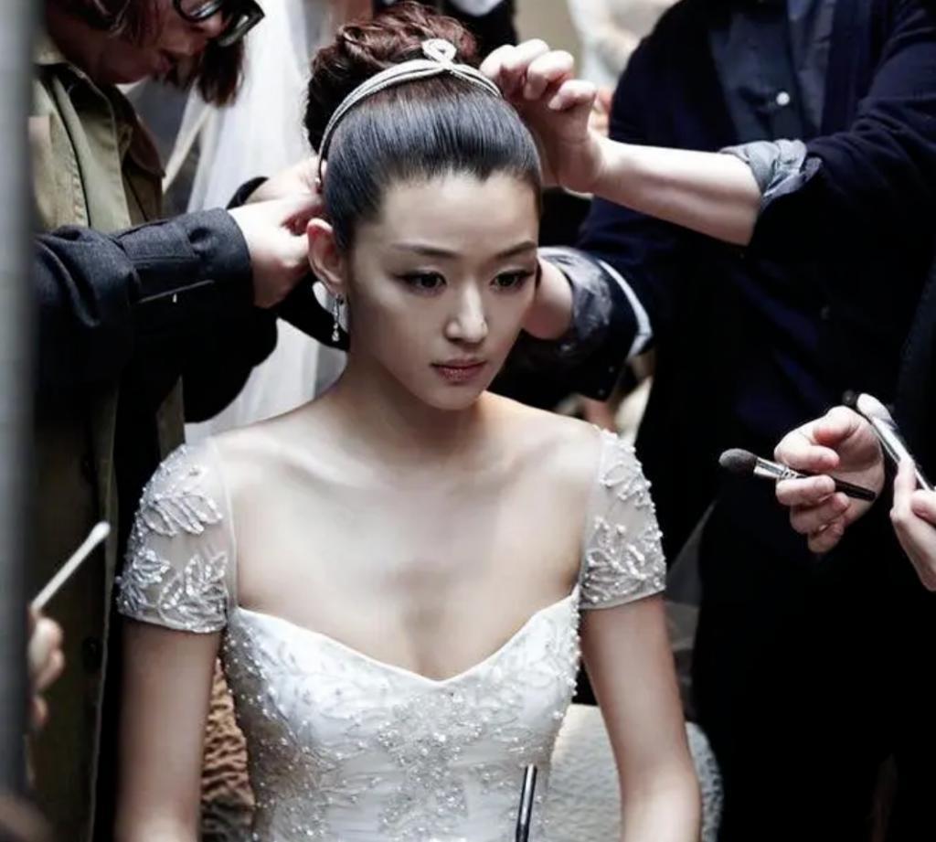 啊？国民女神退圈结婚，嫁给富三代…