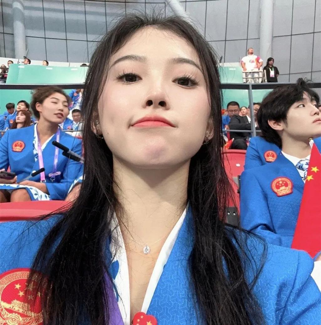 别抢，在座的各位都是我老婆！