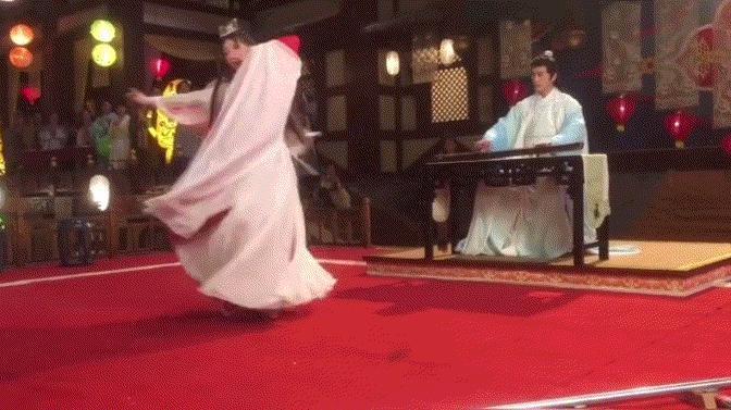 张婧仪你跳得很好，但建议先别跳