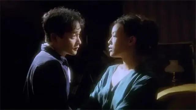 她曾被母亲虐待，两度被男人抛弃，如今却活成人间理想！