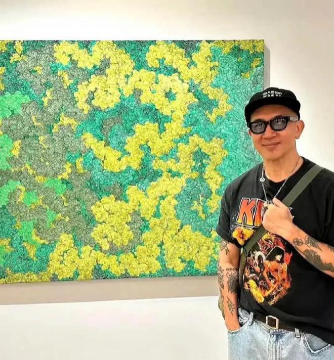 47岁李心洁办画展众星捧场，具俊晔现身引热议