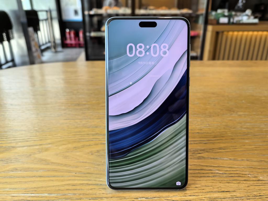 华为 Mate60 Pro，治好了我的「大屏恐惧」