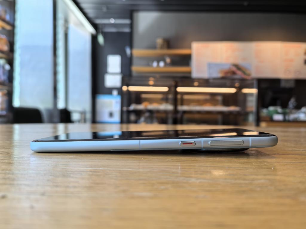 华为 Mate60 Pro，治好了我的「大屏恐惧」