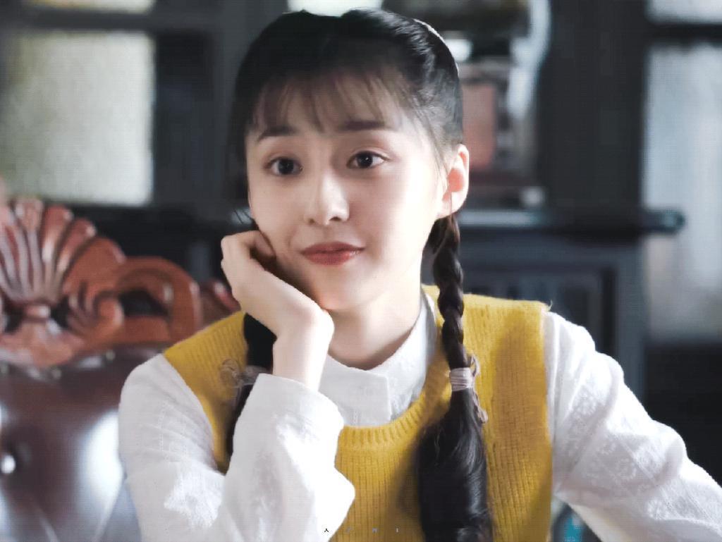 新小花新恋情曝光，男友被曝已婚，孩子都有了？