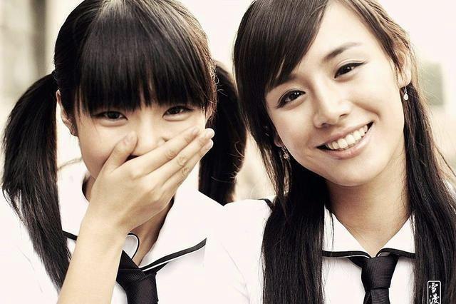 啥情况！塑料姐妹花合体，都是为了炒作？