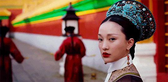 她下凡怎么又脸着地了？