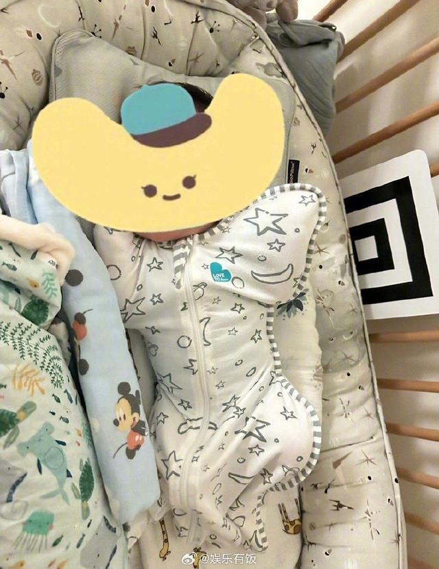 Selina庆祝儿子满月分享产后生活 字里行间满满幸福