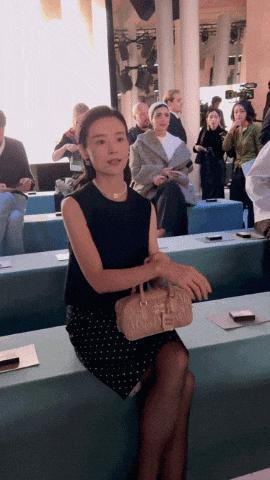 她俩到底谁改年龄了?