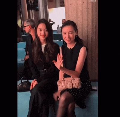 她俩到底谁改年龄了?