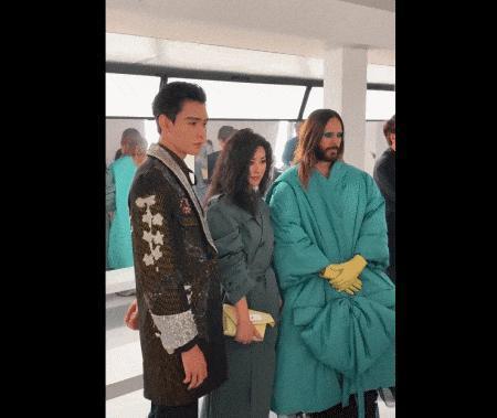 她俩到底谁改年龄了?