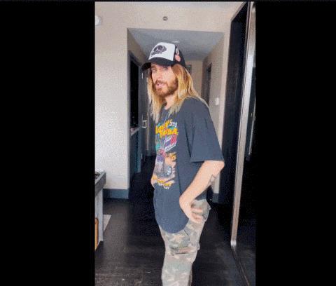 她俩到底谁改年龄了?