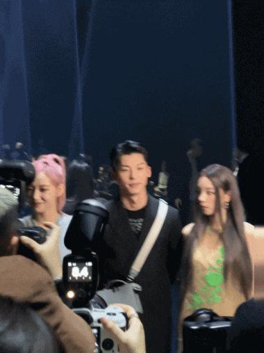 她俩到底谁改年龄了?