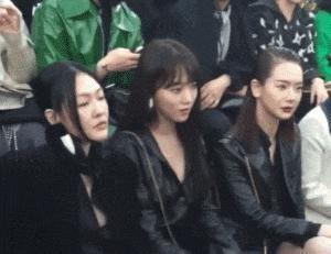 她俩到底谁改年龄了?