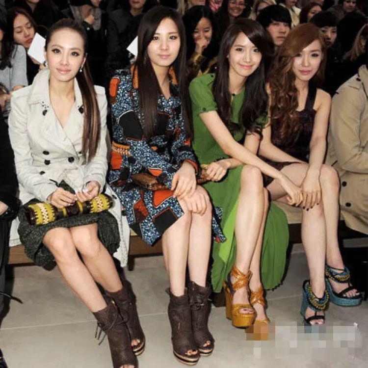 她俩到底谁改年龄了?